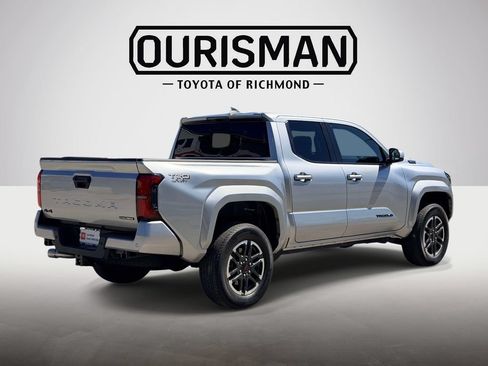 Used 2025 Toyota Tacoma TRD Sport w/ TRD Sport Upgrade Package AWD/4WD image 21