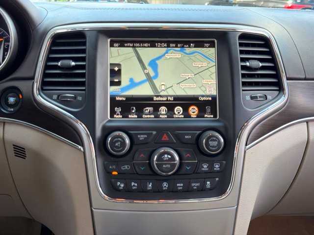 Used 2017 Jeep Grand Cherokee Overland w/ Jeep Active Safety Group RWD image 16