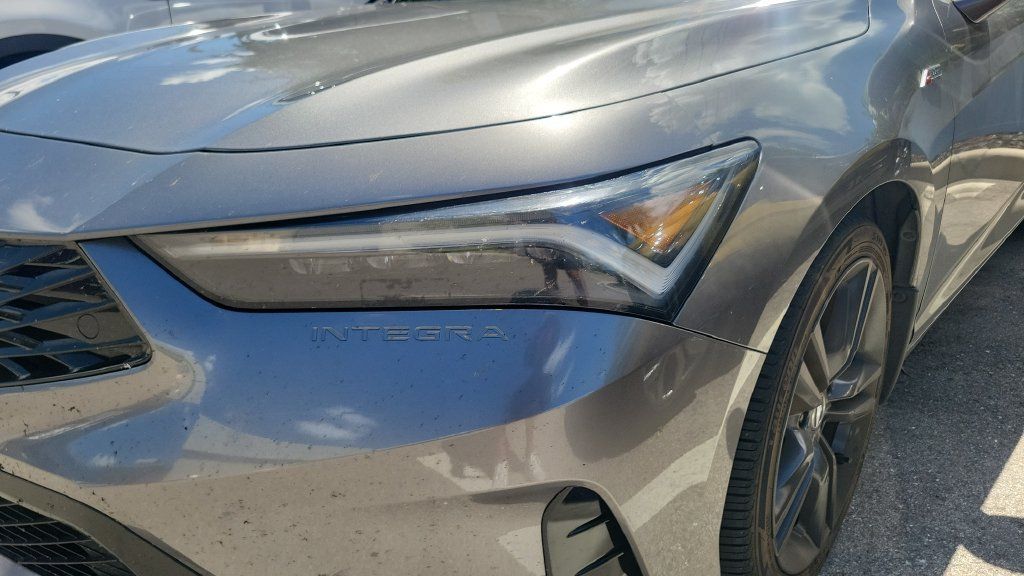 Used 2023 Acura Integra A-Spec FWD image 2