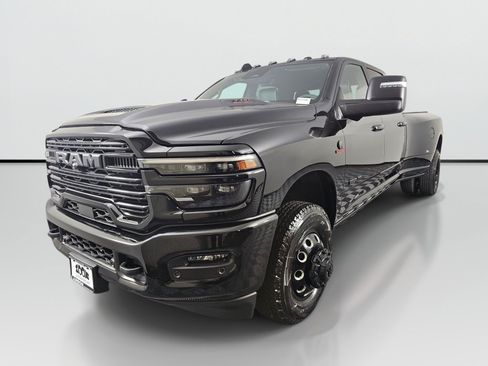 New 2026 RAM 3500 Laramie AWD/4WD image 8