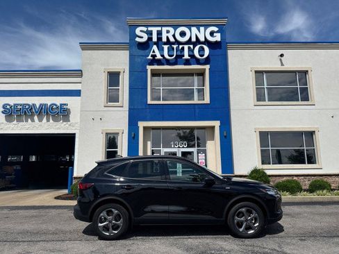 Used 2025 Ford Escape ST-Line AWD/4WD image 17