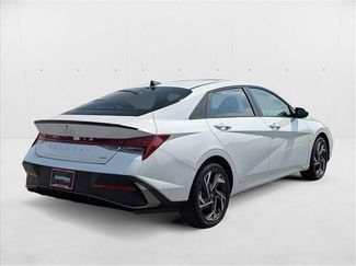 New 2025 Hyundai Elantra SEL FWD video 2