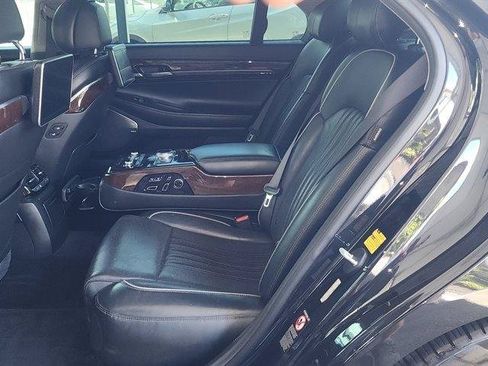 Used 2018 Genesis G90 5.0 Ultimate RWD image 28