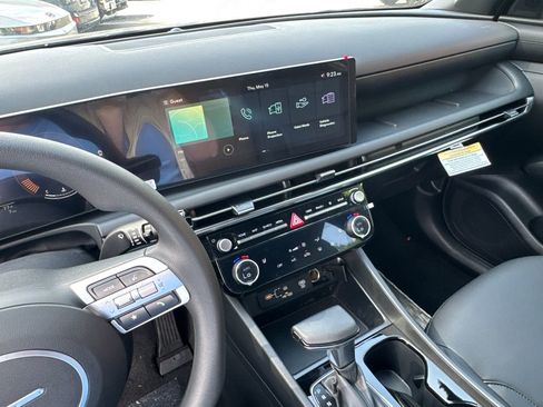 New 2025 Hyundai Santa Cruz SEL image 15