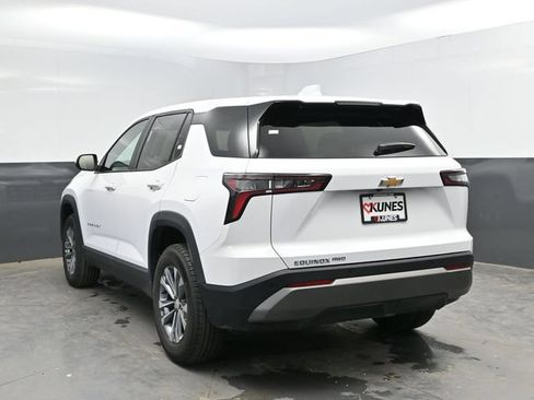 Used 2025 Chevrolet Equinox LT AWD/4WD image 10