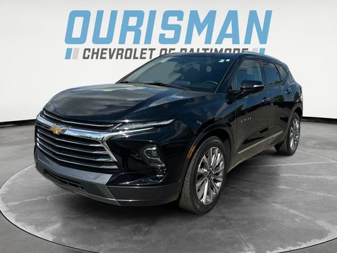 Used 2023 Chevrolet Blazer Premier w/ Enhanced Convenience Package FWD image 2
