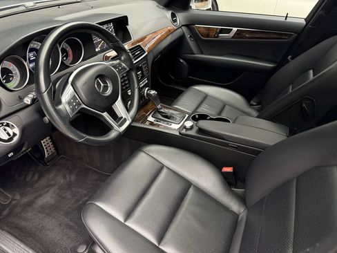 Used 2014 Mercedes-Benz C 300 4MATIC Sedan image 16