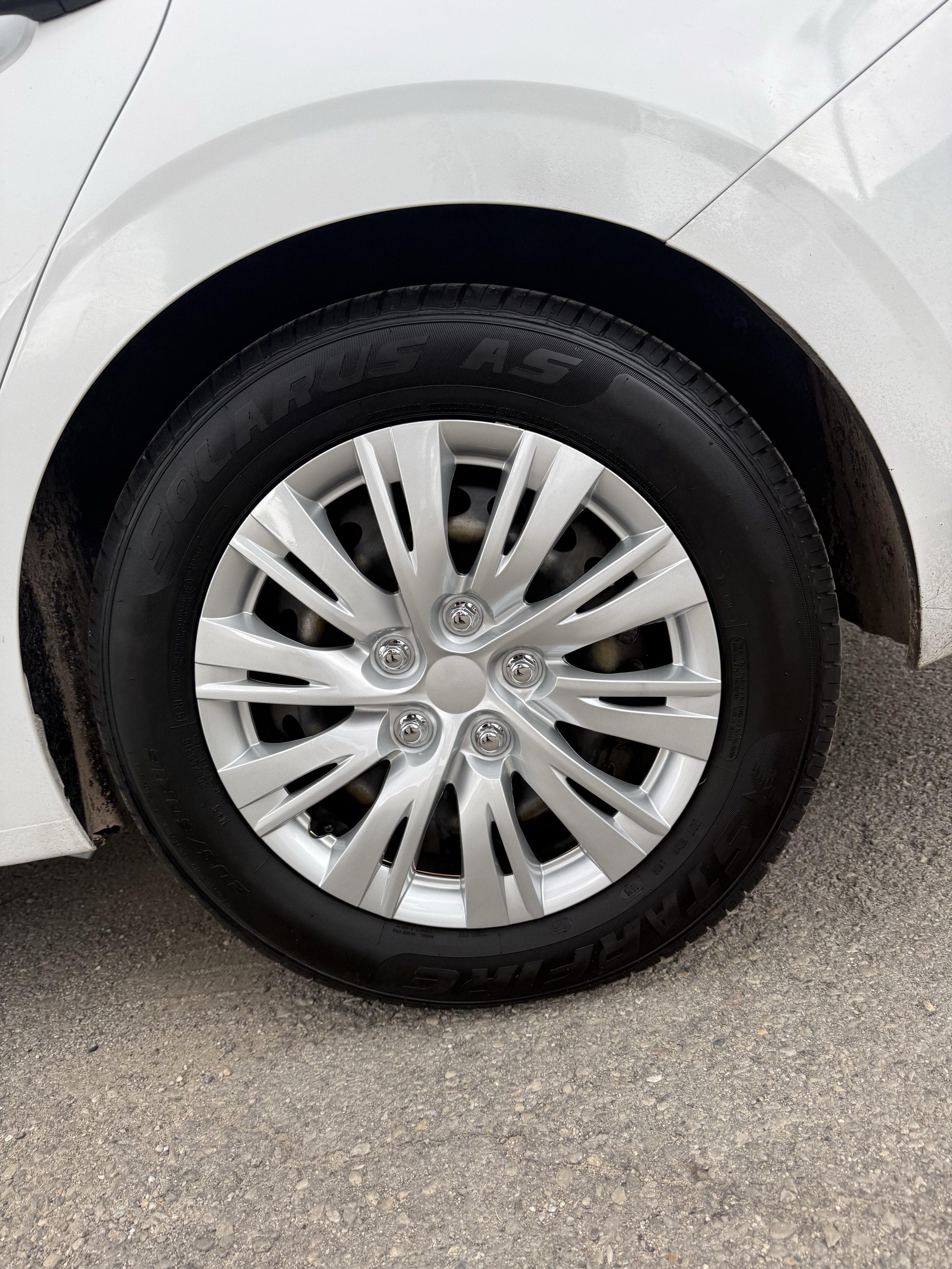 Used 2024 Nissan Sentra S FWD image 9