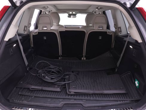 Certified 2025 Volvo XC90 T8 Plus w/ Protection Package Premier AWD/4WD image 18