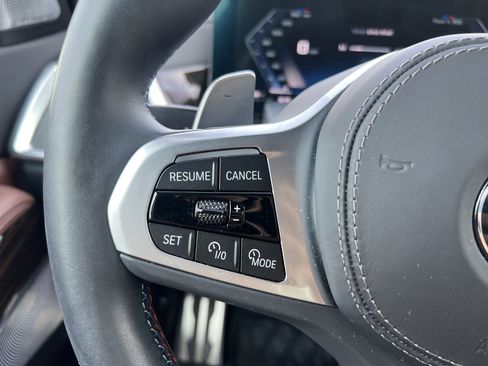 Used 2025 BMW X7 M60i AWD/4WD image 19
