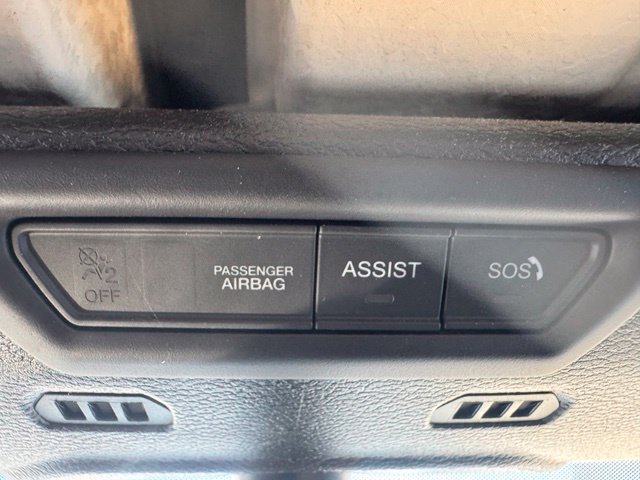 Used 2020 Jeep Gladiator Overland AWD/4WD image 16
