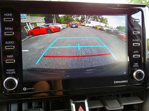 Used 2021 Toyota Corolla LE FWD image 28