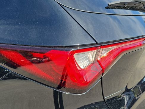 Used 2022 Acura MDX SH-AWD w/ Technology Package image 34