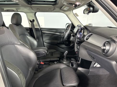 Used 2022 MINI Cooper S image 25