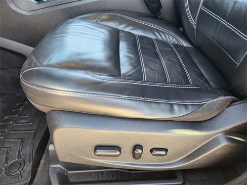 Used 2017 Ford Escape SE w/ SE Leather Comfort Package image 22