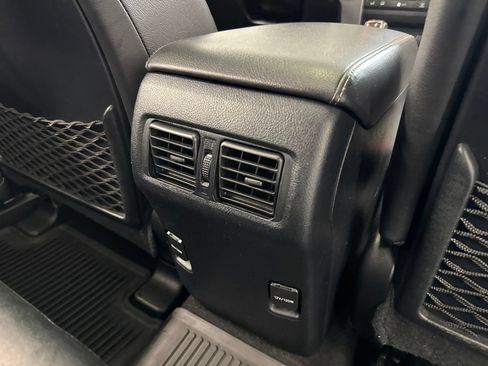 Used 2019 Toyota 4Runner Limited AWD/4WD image 48