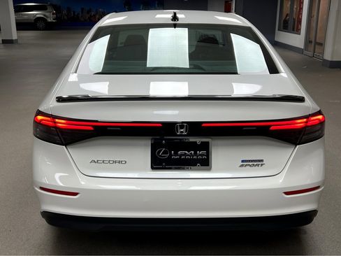 Used 2024 Honda Accord Sport image 6