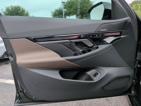 New 2027 BMW i5 M60 w/ M Sport Package AWD/4WD image 30