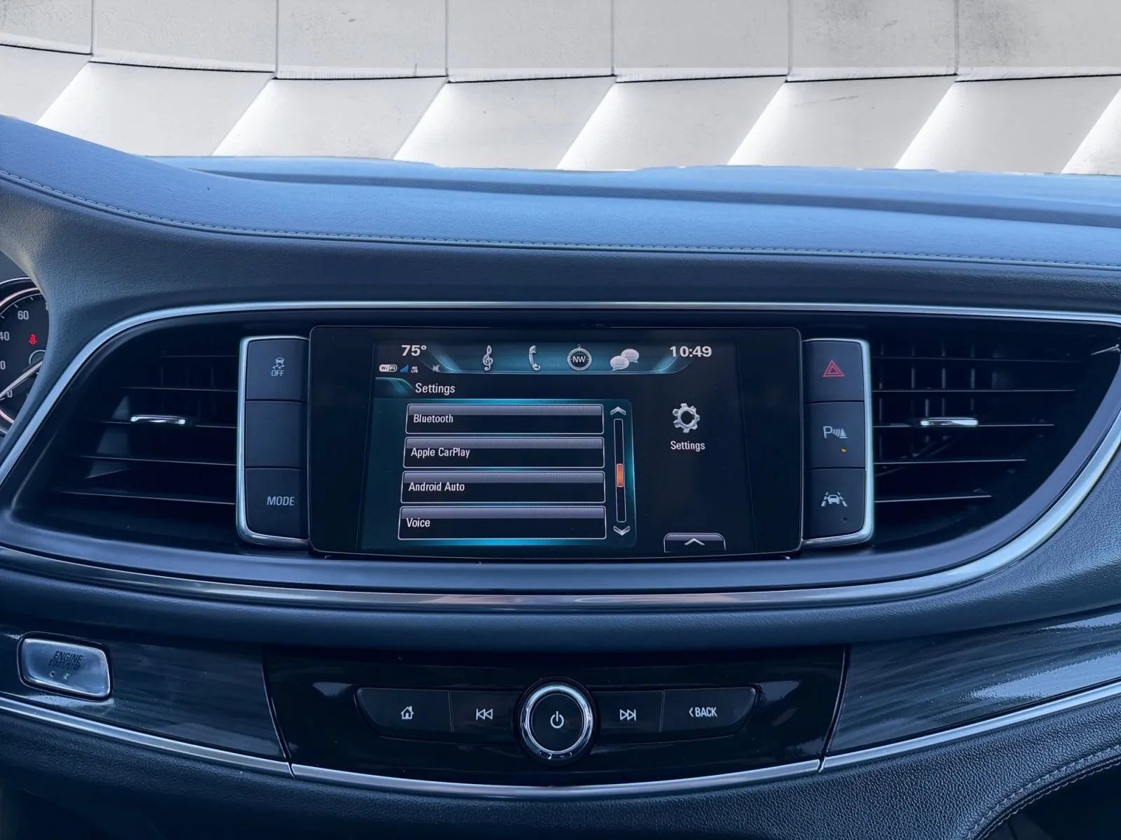 Used 2019 Buick Enclave Premium w/ Experience Buick Package FWD image 15