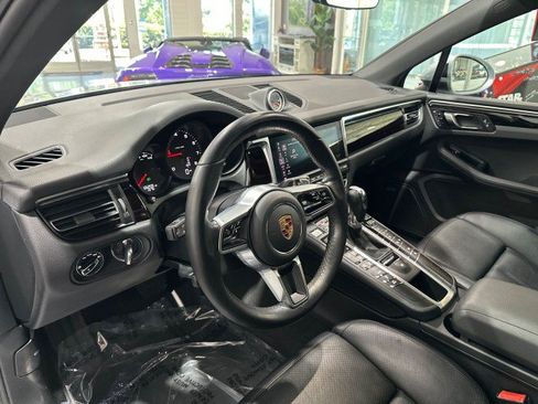 Used 2021 Porsche Macan AWD/4WD image 39