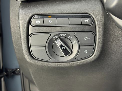 Used 2024 INFINITI QX50 Luxe image 18