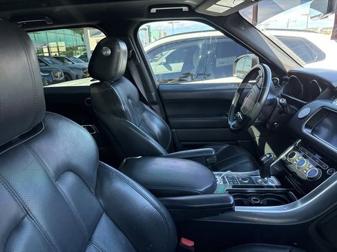 Used 2017 Land Rover Range Rover Sport HSE image 5