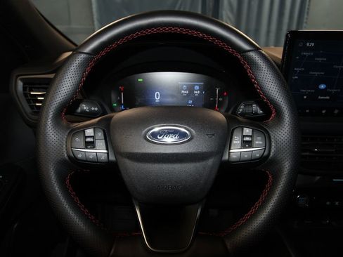 Used 2025 Ford Escape ST-Line Elite w/ Tech Pack #1 image 10