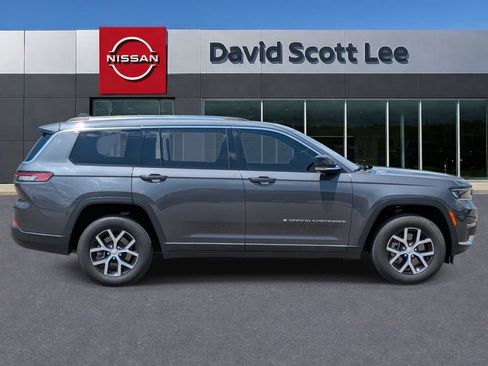 Used 2024 Jeep Grand Cherokee L Limited AWD/4WD image 5