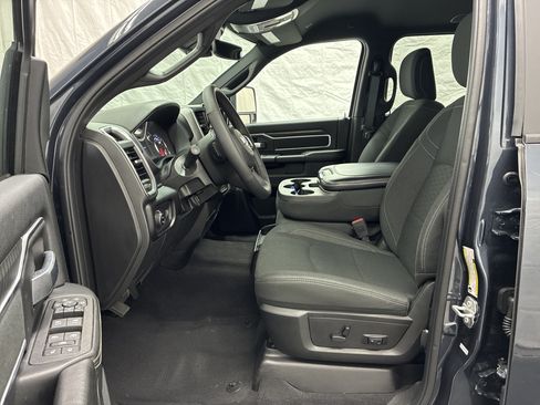Certified 2025 RAM 2500 Big Horn AWD/4WD image 15