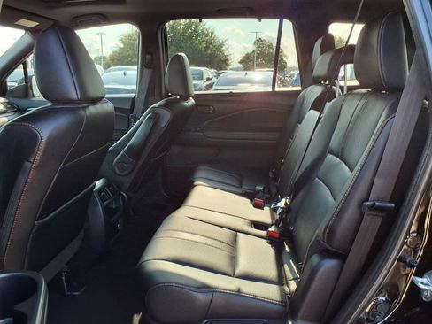 Certified 2023 Honda Passport TrailSport image 19