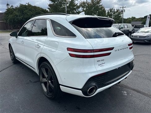 Used 2025 Genesis GV70 3.5T Sport w/ Sport Advanced Package image 5