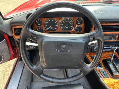 Used 1992 Jaguar XJS V12 Convertible image 14