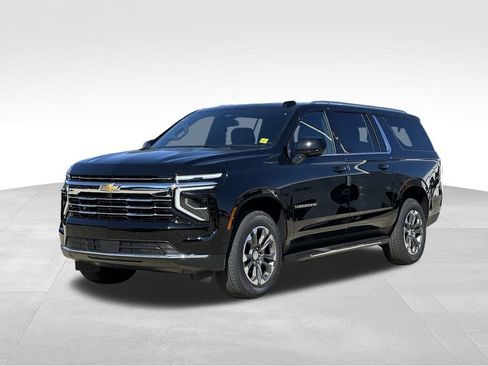 New 2026 Chevrolet Suburban LT w/ Comfort Package image 8