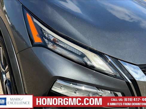 Used 2022 Nissan Rogue SL w/ SL Premium Package FWD image 32