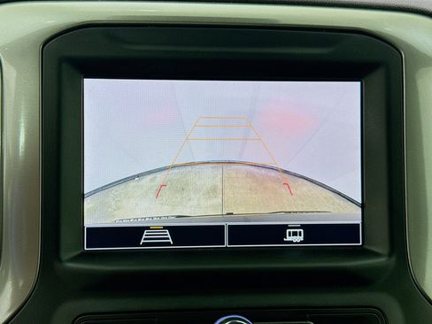 Used 2022 Chevrolet Silverado 1500 Custom image 14