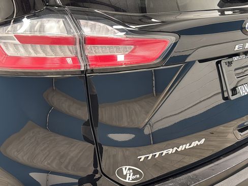 Used 2024 Ford Edge Titanium AWD/4WD image 39