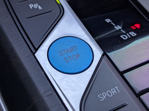 Used 2023 BMW i4 eDrive40 w/ Premium Package image 33