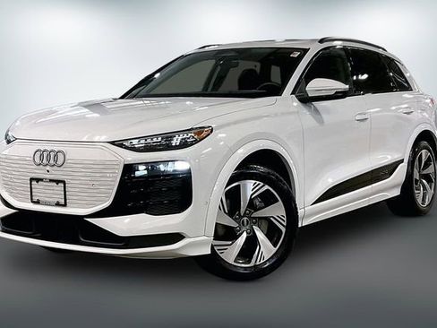 Used 2025 Audi Q6 e-tron Premium Plus w/ Premium Plus image 2