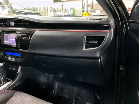 Used 2016 Toyota Corolla S Special Edition image 18