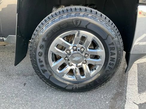 Used 2016 Chevrolet Silverado 2500 LT w/ LT Convenience Package AWD/4WD image 18