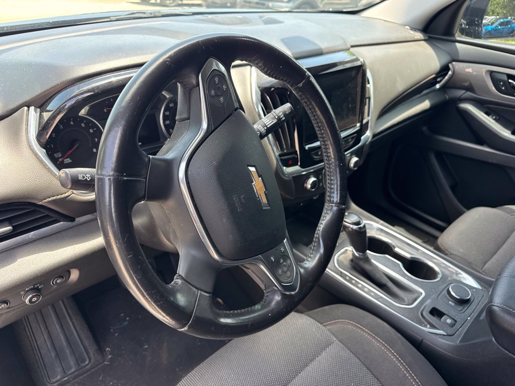 Used 2018 Chevrolet Traverse LT FWD image 9