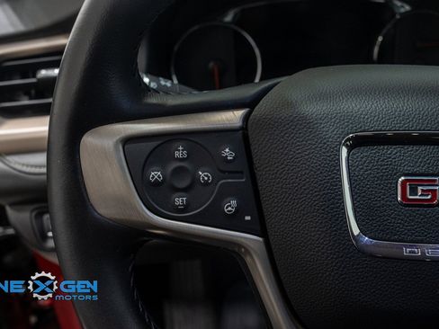 Used 2020 GMC Acadia Denali w/ Denali Ultimate Package image 14