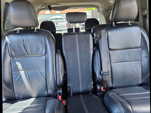 Used 2017 Toyota Sienna SE image 11