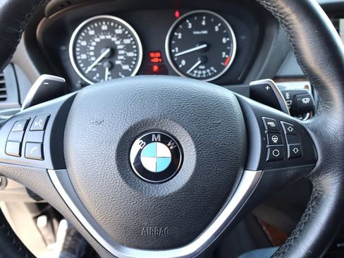 Used 2013 BMW X5 xDrive50i image 37