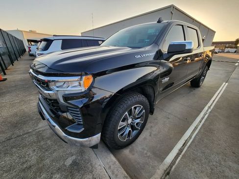 Used 2023 Chevrolet Silverado 1500 LT RWD image 3