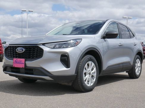 Used 2024 Ford Escape Active AWD/4WD image 1