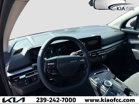 New 2026 Kia Sportage LX image 22