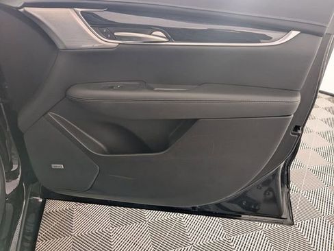 Used 2025 Cadillac XT5 Premium Luxury image 35
