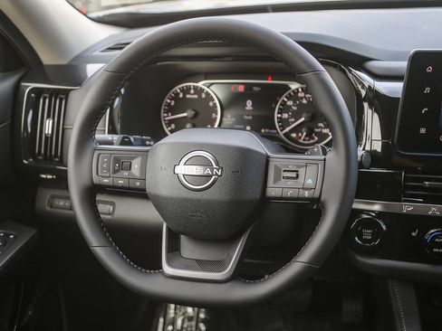 New 2026 Nissan Pathfinder SV image 17