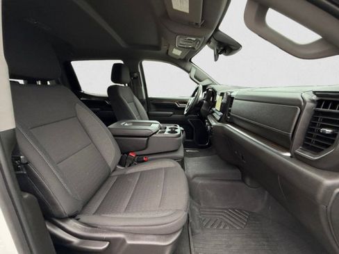 Used 2024 Chevrolet Silverado 1500 RST image 19